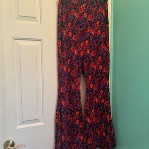 Floral Patterned Plisse Flared Pants